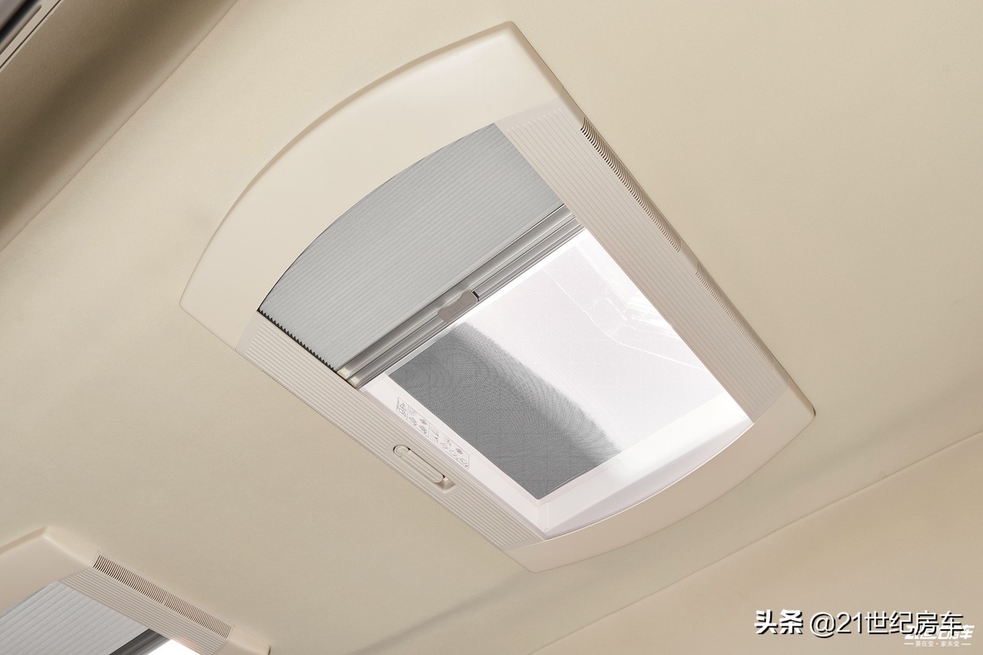 5座布局的福特低顶房车,2020款福特f550地球漫步者房车