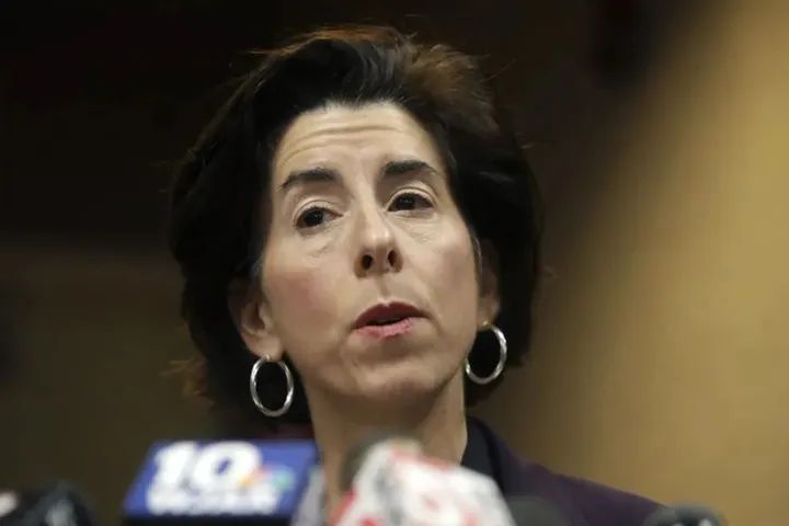 安踏重新启动fila业务是哪一年,安踏零售最新消息