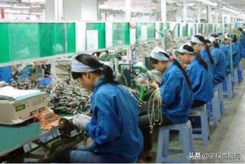 农民蜗居28年坚持画画,农民蜗居画画28年