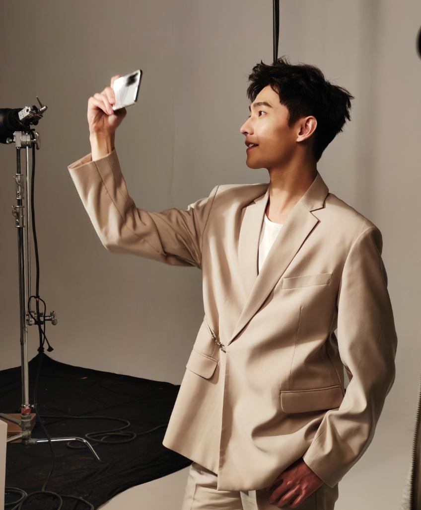 荣耀90pro发布会杨洋,荣耀90杨洋发布会视频