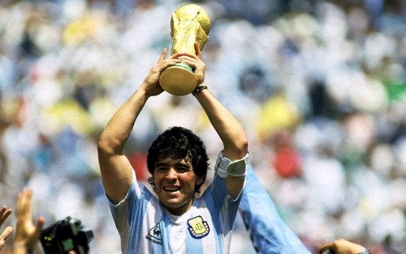 谁才是足球界历史第一人,谁才是足坛历史第一人