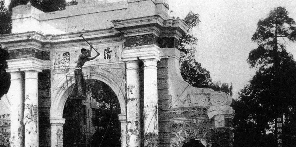 变态的纳粹德国，*光脱**犹太人女人衣服，集体*杀屠**!2