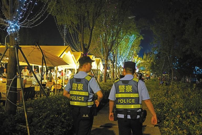 来吧，这里是西安“后海”