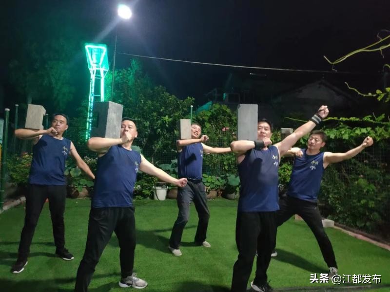 沈长贵：玩转百斤石锁，带动全民健身