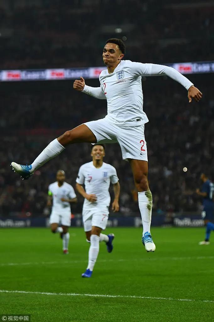 美国足球历史十大最佳阵容,中国足球历史最佳阵容排名