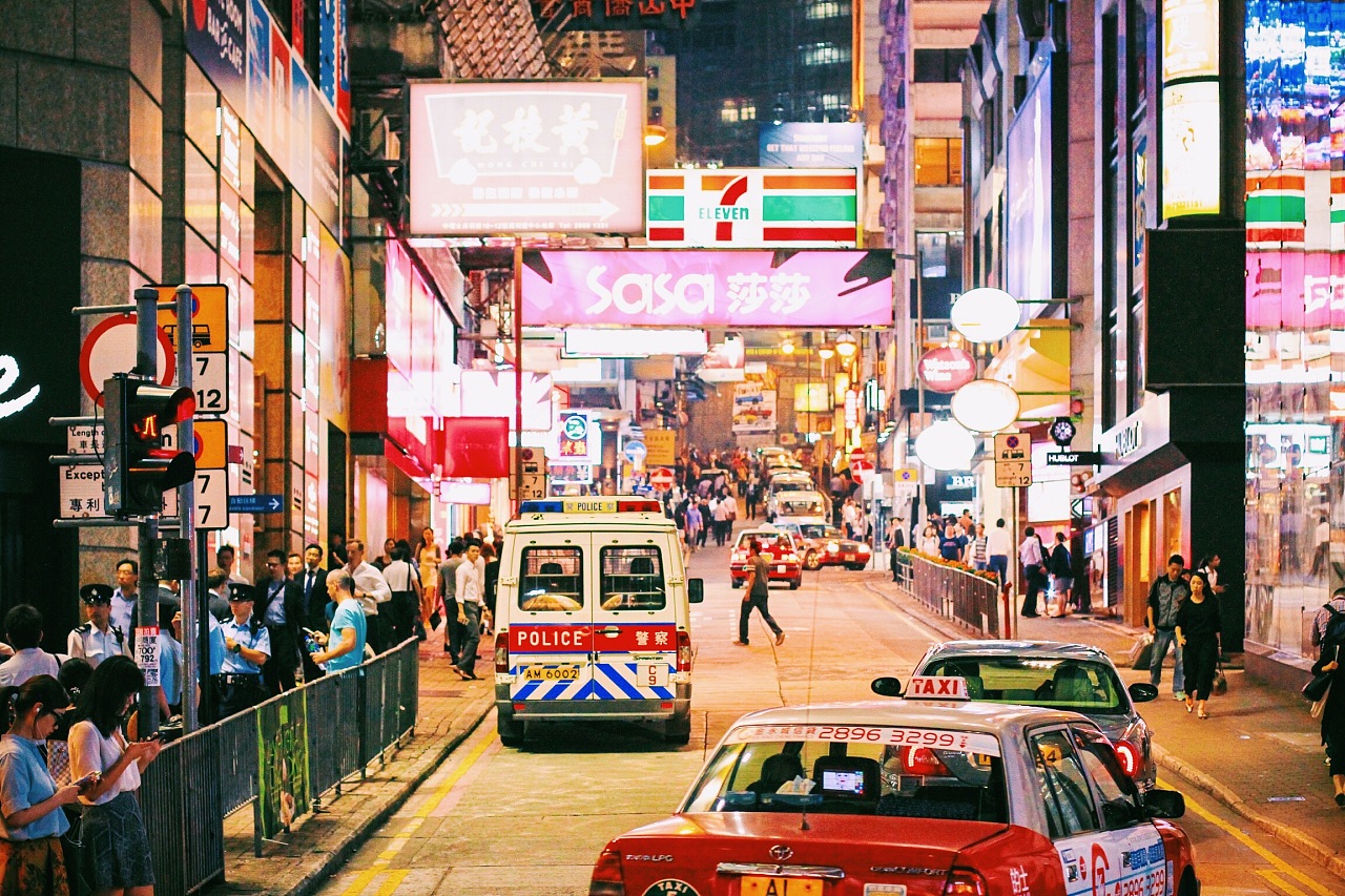 富人买保险穷人买彩票,富人买基金穷人买彩票