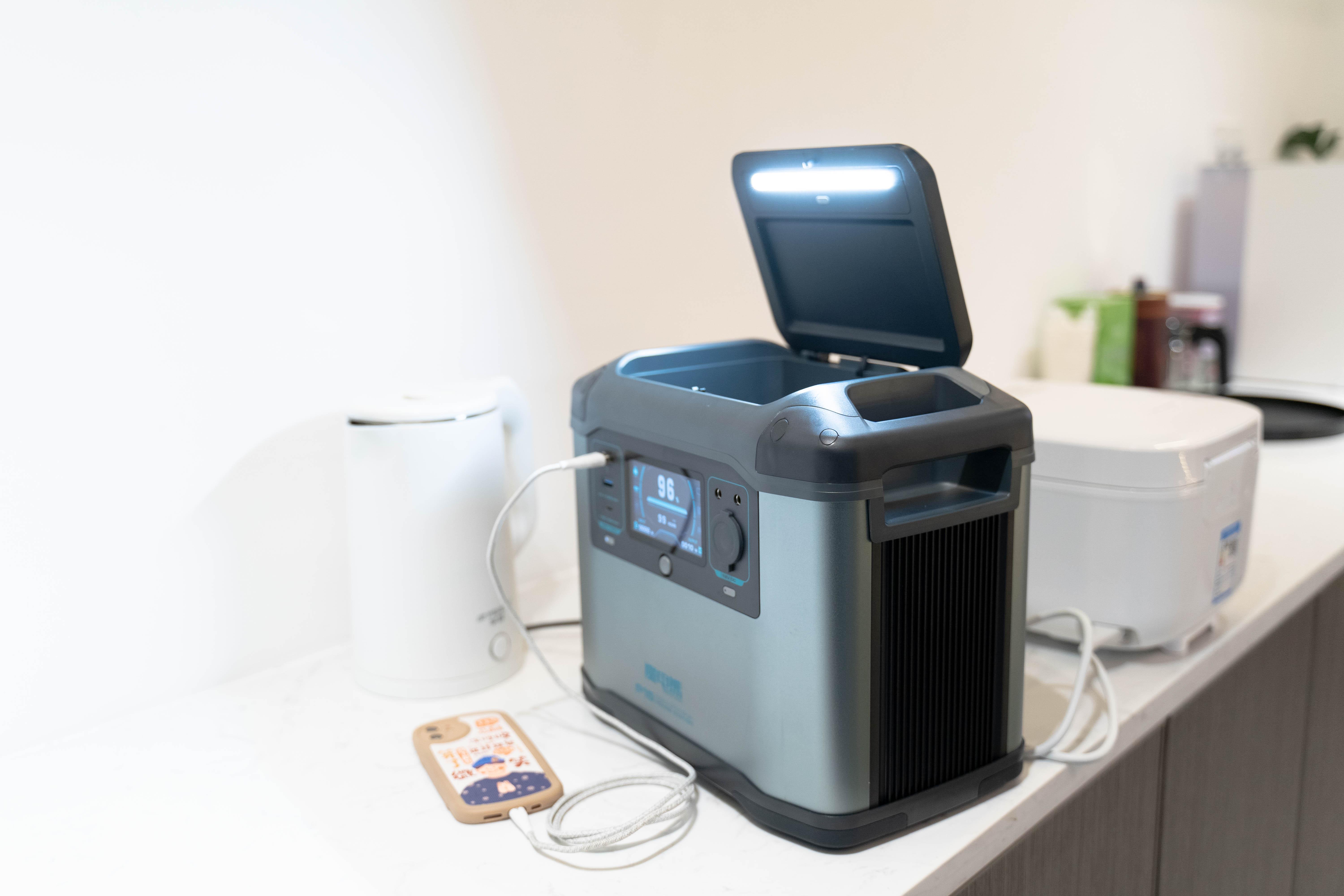 户外移动电源充电攻略,户外移动电源维护