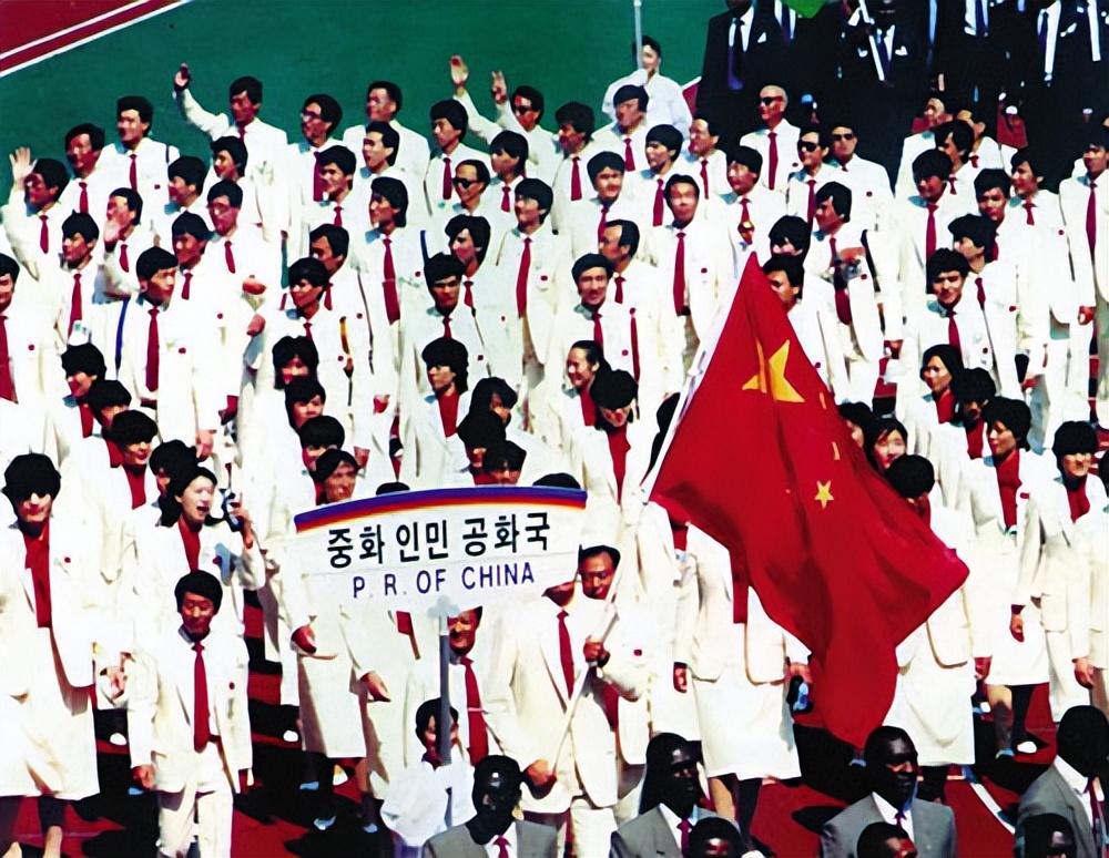 西方与东方的对决,西方和东方的战斗