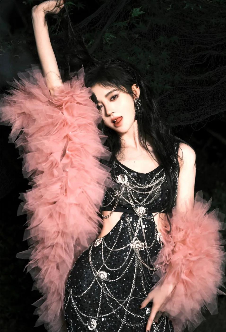 第一只兔子鞠婧祎,鞠婧祎小兔子可爱视频