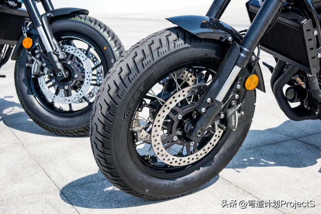 28990元起,更加接近原著,黑武士CM550上市