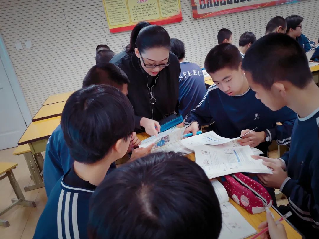 「师者铸魂」“我最喜爱的老师”--超越团队文理组