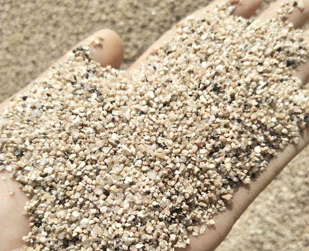 沙漠里沙子这么多,为什么不能用于建筑用沙?这些沙子有什么作用