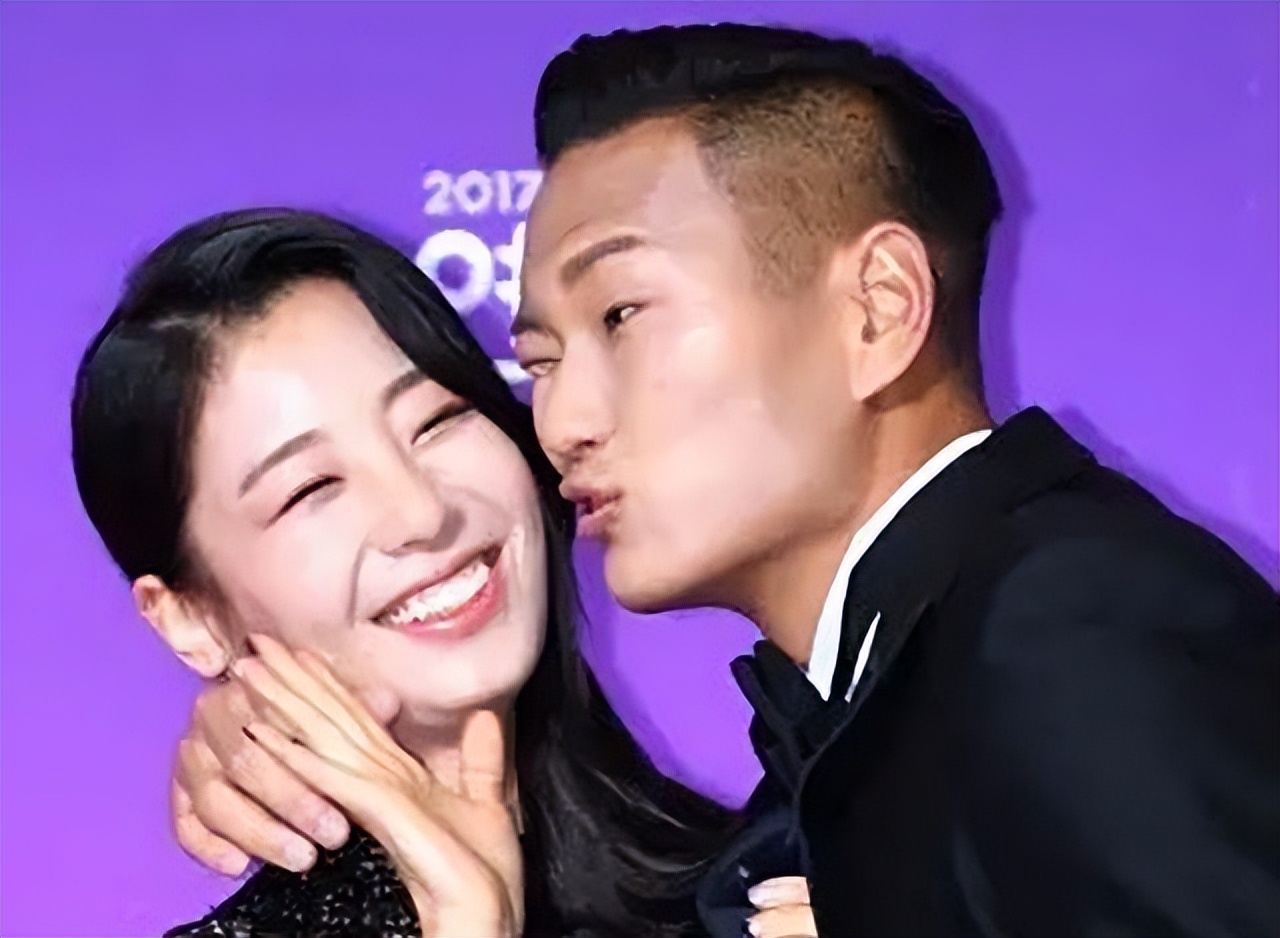 2010世界杯郑大世落泪,世界杯朝鲜队员郑大世为什么哭了