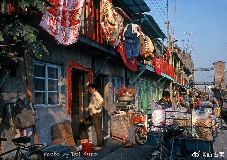 鏃ュ啗鍏借褰╄壊鐓х墖,渚靛崕鏃ュ啗鍏借缁濈増鐓х墖