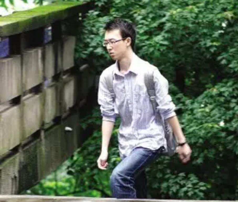 重庆文科状元何川洋是哪里人,重庆文科状元何川洋就读哪所大学