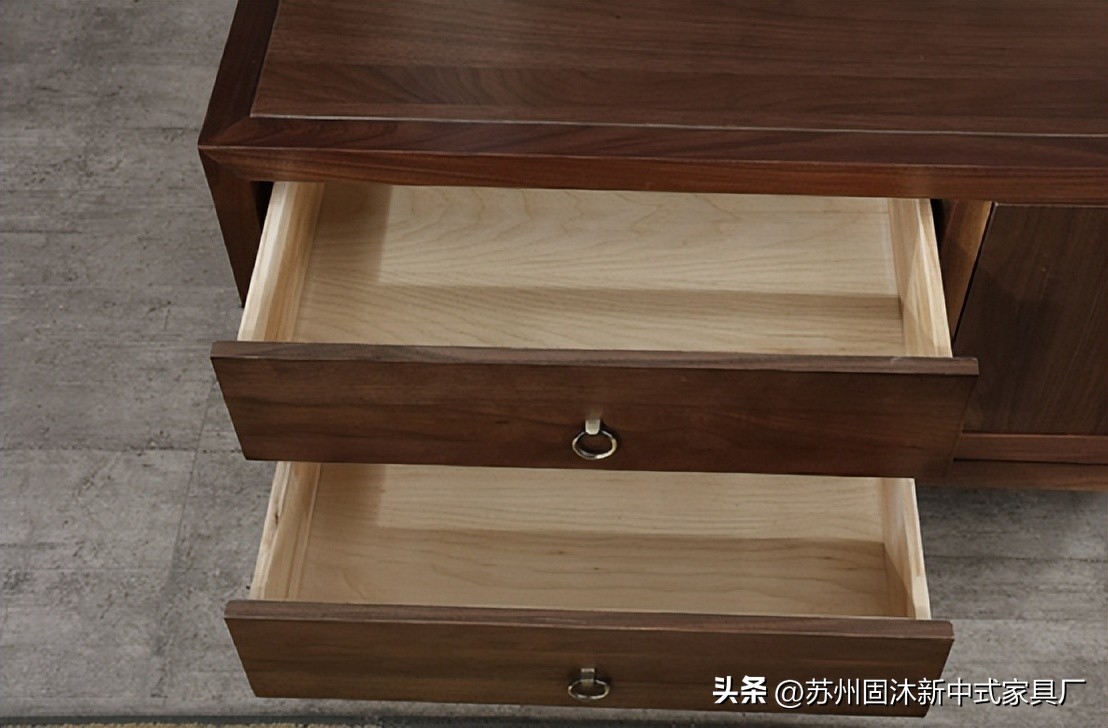 家具是原木风格治愈系小户型,原木家具现代简约风