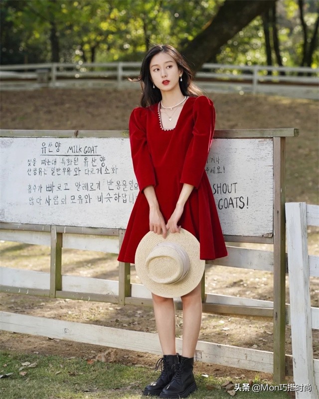 如何穿衣显脸小,脸大女生穿搭