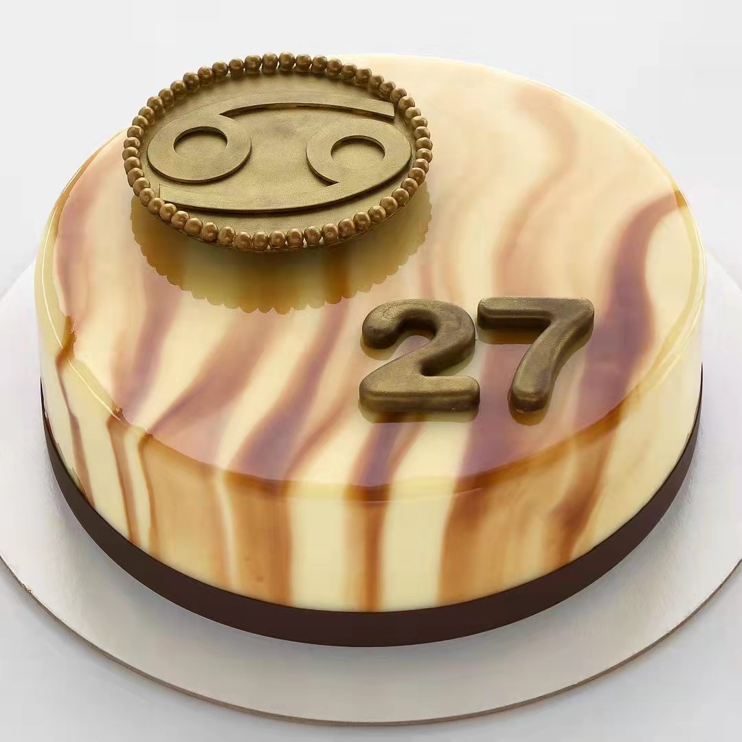 价值2000元的完美镜面蛋糕有多美？顶级镜面蛋糕设计欣赏