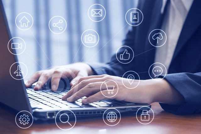 无意中解决了插上无线网卡不发现硬件，装好驱动也没反应真正解决