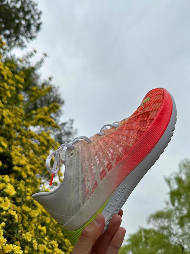 人生中的第一双碳板跑鞋怎么选,普通人也能驾驭的碳板跑鞋