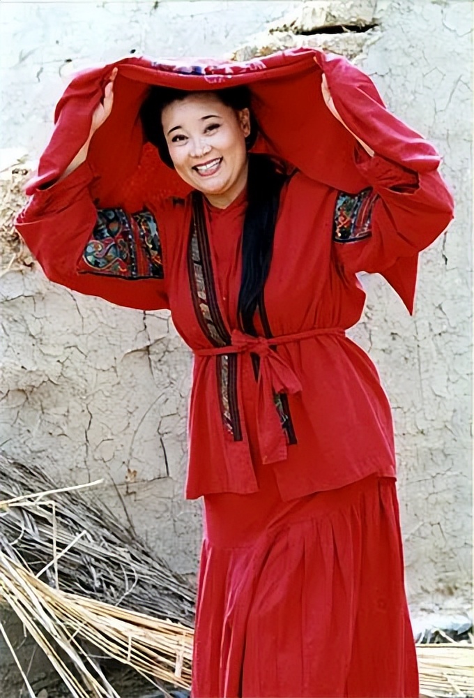 32岁离异后嫁给小8岁男人,32岁离异后嫁给小8岁的男人