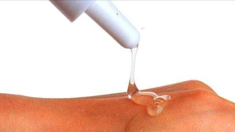 夫妻生活时，使用润滑剂对身体有害吗？医生：做好4点，避免伤害