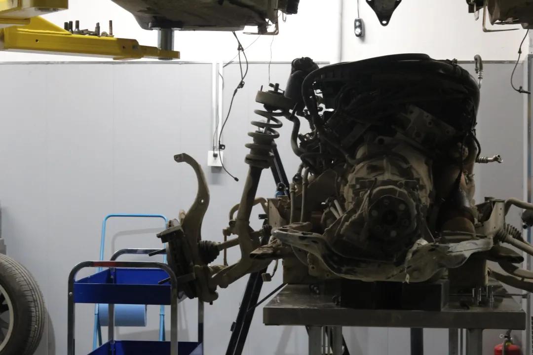 宝马x5翻新全过程,宝马x5老车翻新重庆渝北