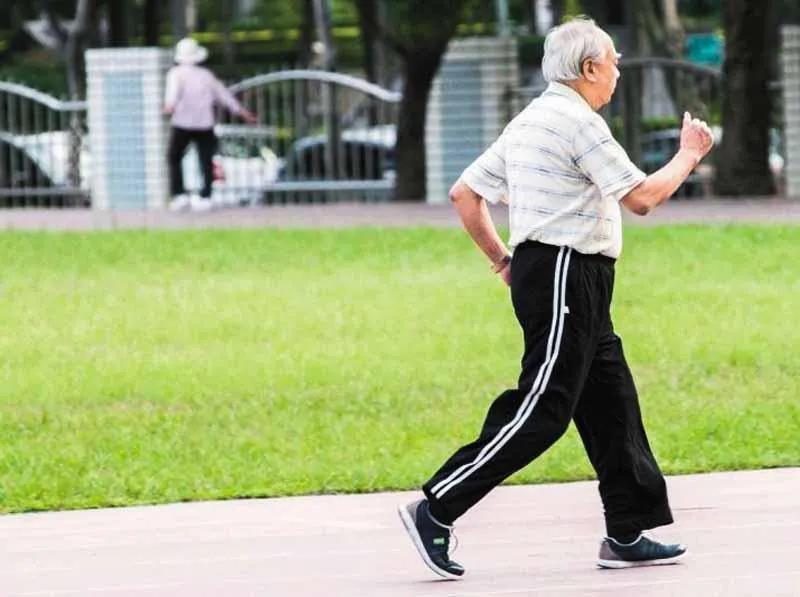 话健康聊养生,健康走步6000步