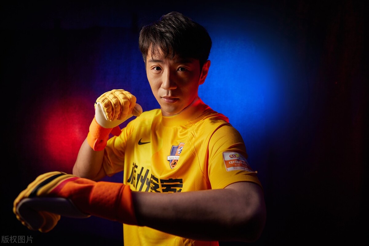 梅州客家足球俱乐部写真,梅州客家队海报