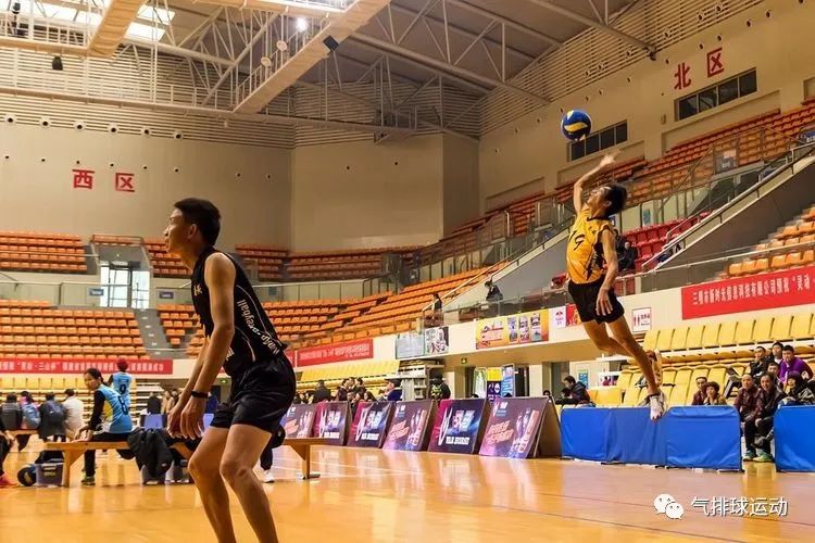 气排球二次球转移进攻战术,气排球比赛战术训练视频