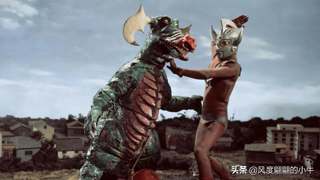 泰罗奥特曼tv版片段,泰罗奥特曼剧场版奥特物语