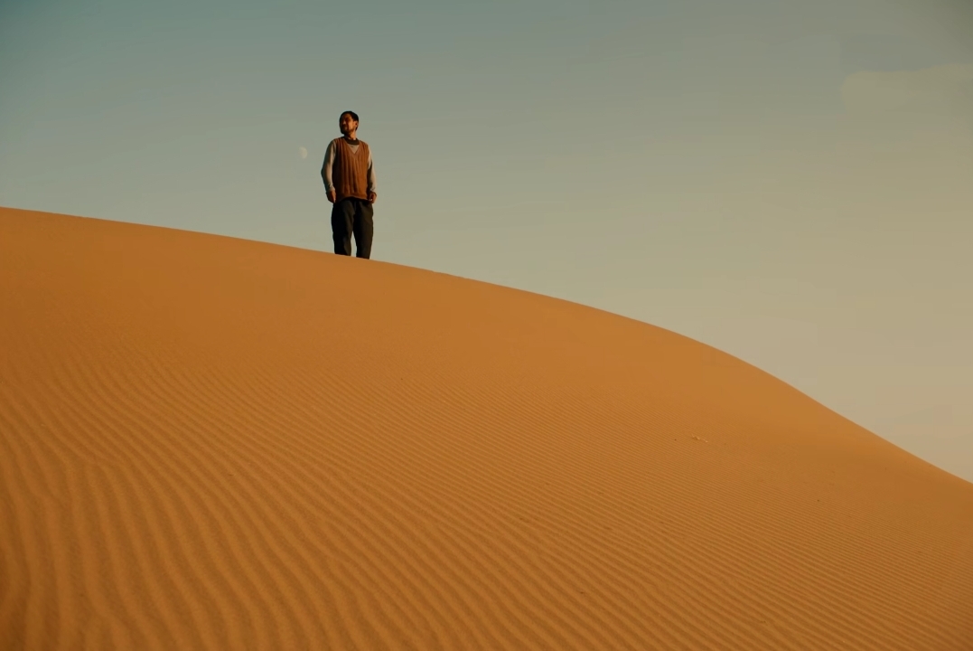 《隐入尘烟》被下架大可不必，其实可以正视研究改进它