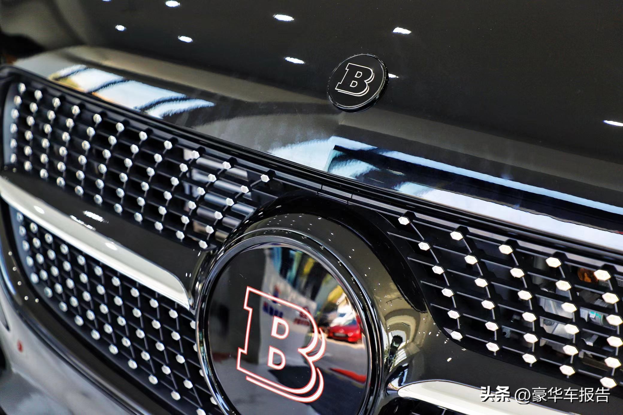 全球顶流商务车的对决!BRABUS和TOPCAR,选双B徽章还是大白鲨?
