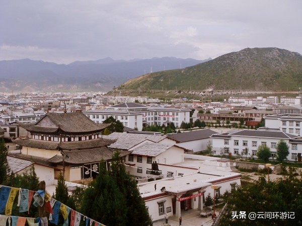 「一根风花雪月的鸡毛」（云南丨昆大丽香）
