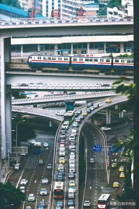 重庆崽儿拍街景,重庆崽儿完整视频