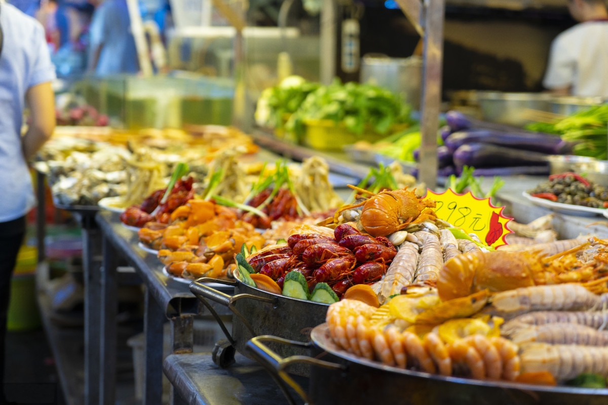 旅行推荐全国必吃的15条美食街,国内必去这10条美食街