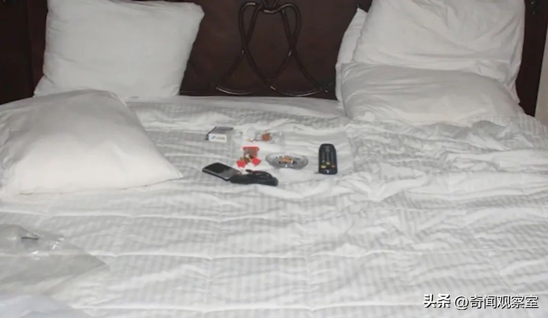 日本三十二年前的密室杀人案,身上没有伤口但是无缘无故出血