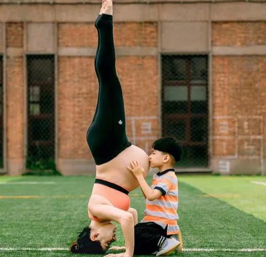 刘璇什么时候退役的 (体操冠军刘璇夺冠的艰难过程)