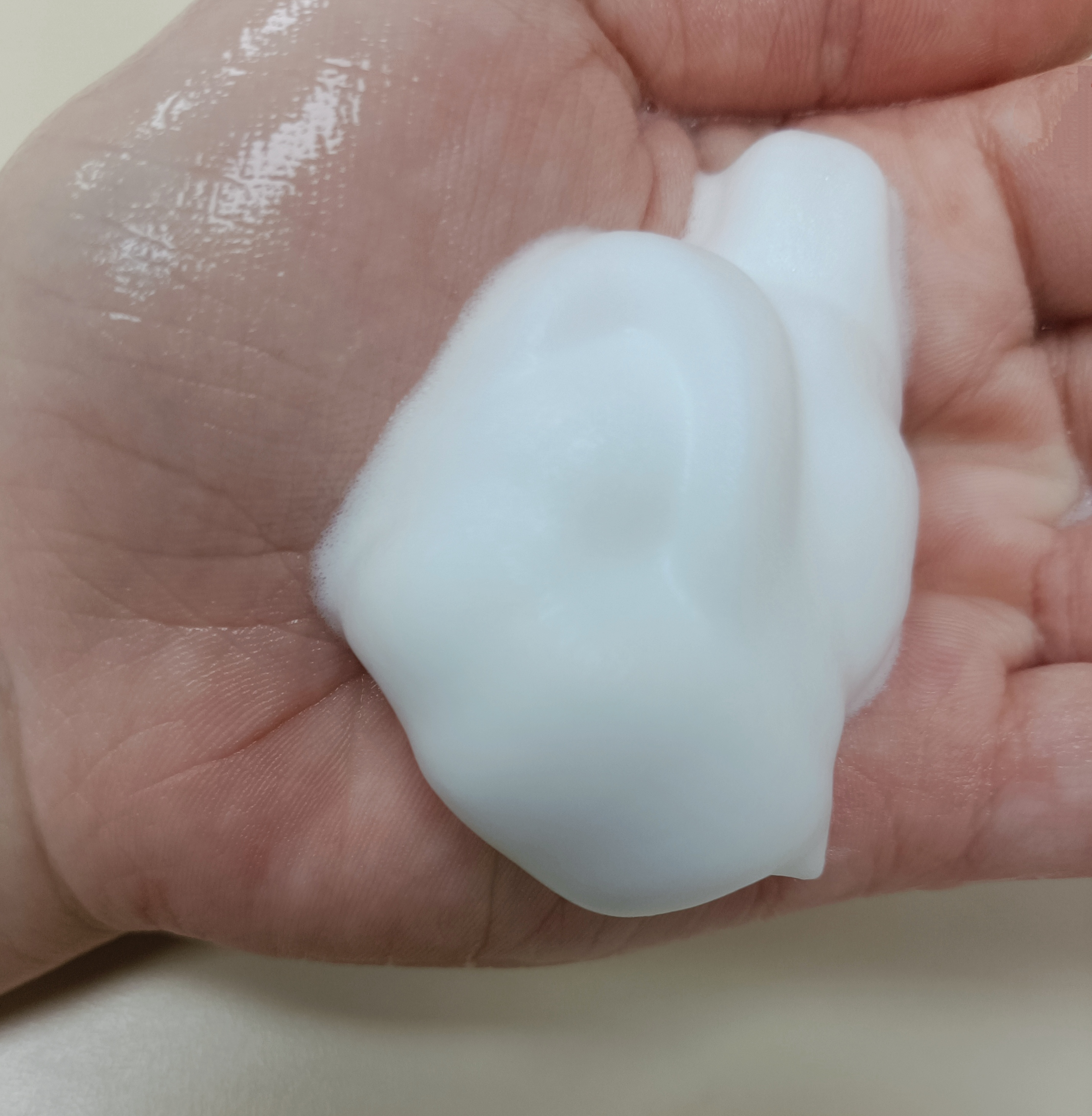 洗面奶哪种最清爽好用男士,男士洗面奶哪款更好用清爽