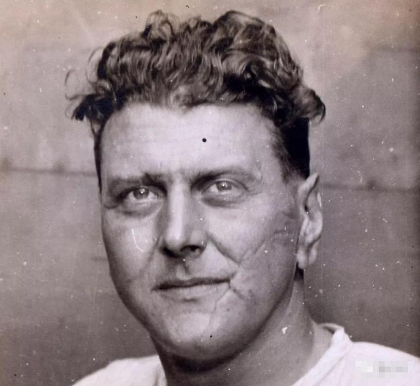 奥托：德国特种兵之王，欧洲最危险的男人，靠摸鱼混成*队军**高层