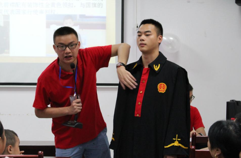 公务员制服搭配,公务员制服搭配什么鞋子最好看