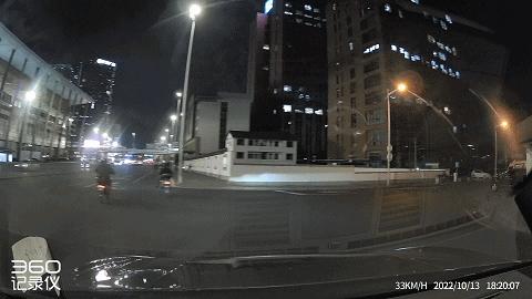 4k的行车记录仪,4K行车记录仪4寸