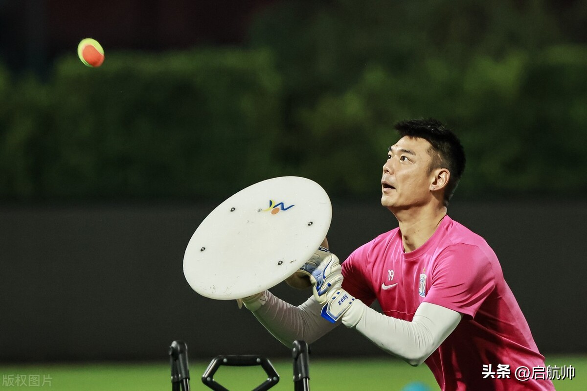 内马尔脚踝韧带断裂后手术,内马尔脚踝受伤康复训练