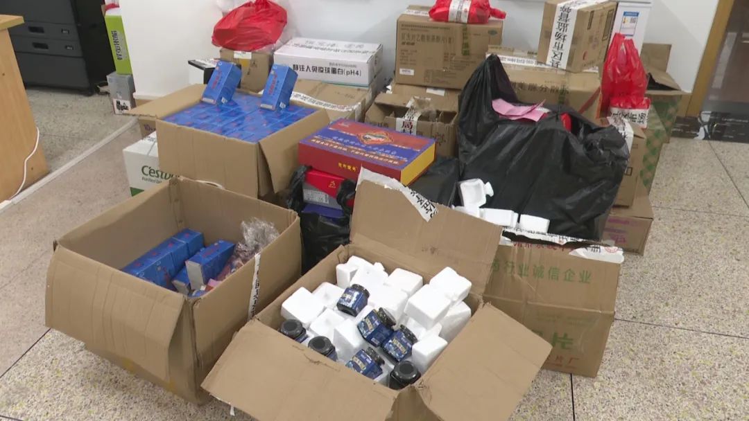 事发梅州！12元进货1100元卖出，他们如何掏空老人的“钱袋子”？