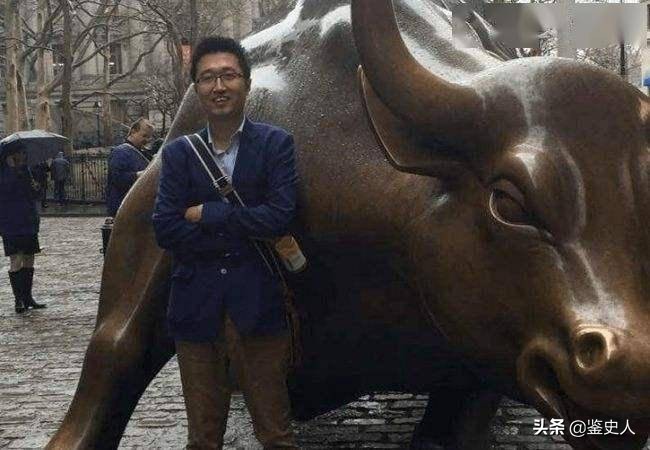 80后小伙创业卖女装,服装80后草根创业者