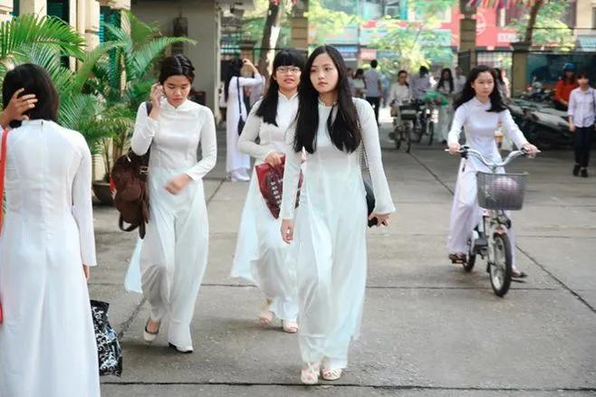 中国校服世界各国的校服,世界各国校服大比拼老挝校服