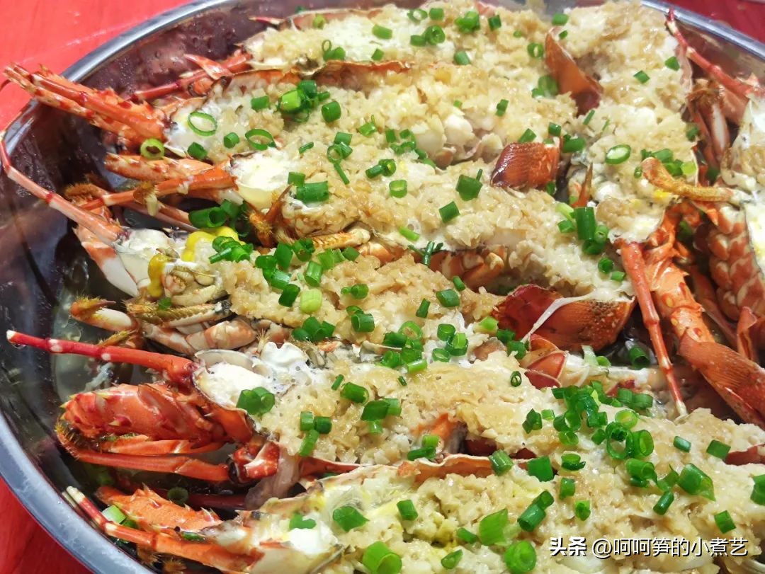 蒜蓉蒸小青龙的蒜蓉熬制,蒜蓉酱蒸小青龙