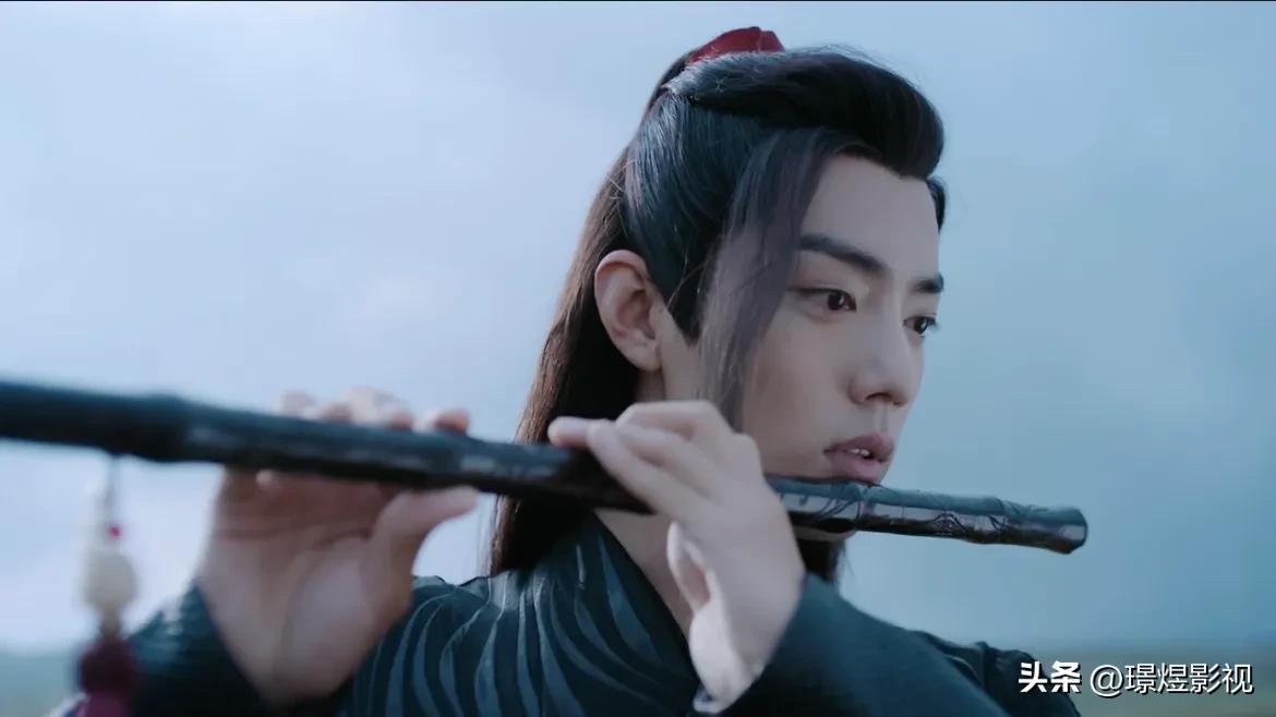 魏无羡穿陈情令衣服,陈情令魏无羡为什么穿红色衣服