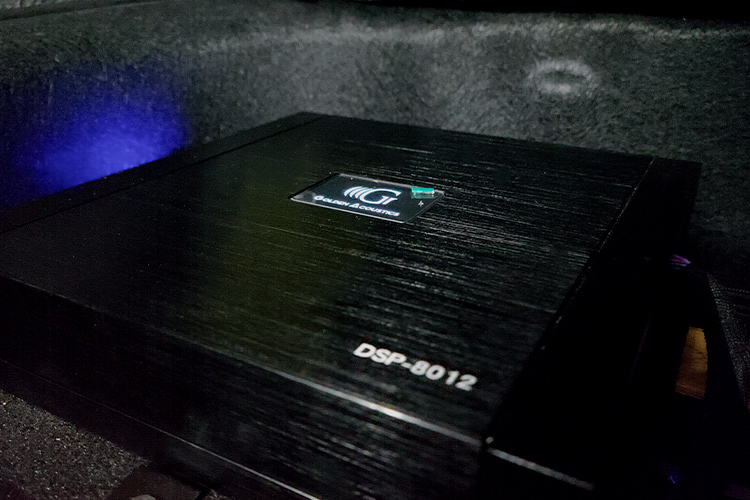 奔驰gle改英国之宝音响,奔驰gle升级音响