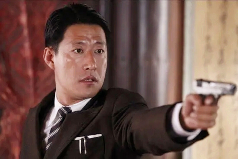 演了半辈子雷剧，常年盘踞横店，网友：换台仍是他，不会拍别的